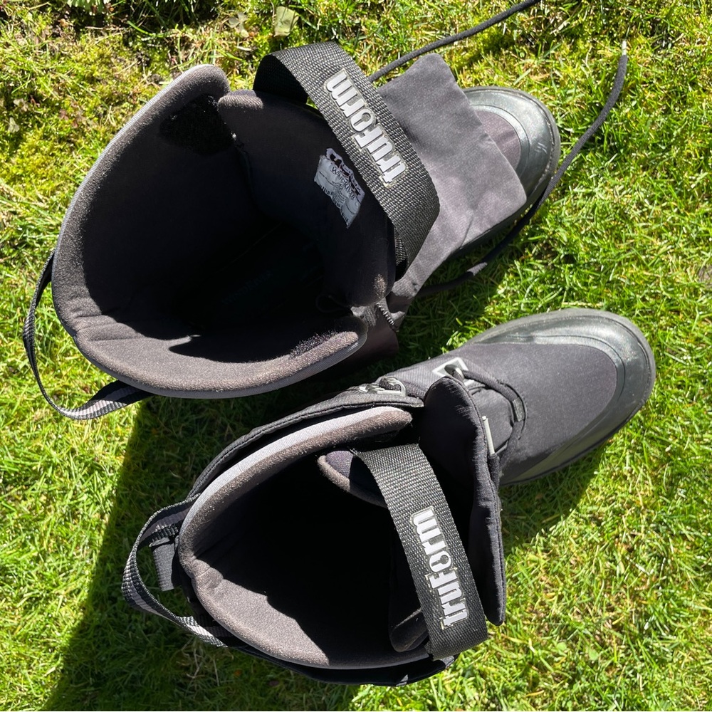 WindRiver hyper dri waterproof black boots warm size US12 - Picture 9 of 14
